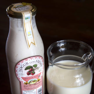 Yogur de fresa ecológico de Asturias Sostenible